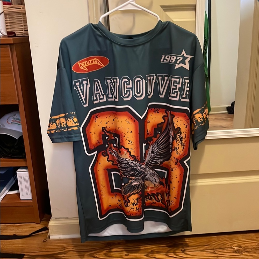 Vancouver Graphic T-Shirt